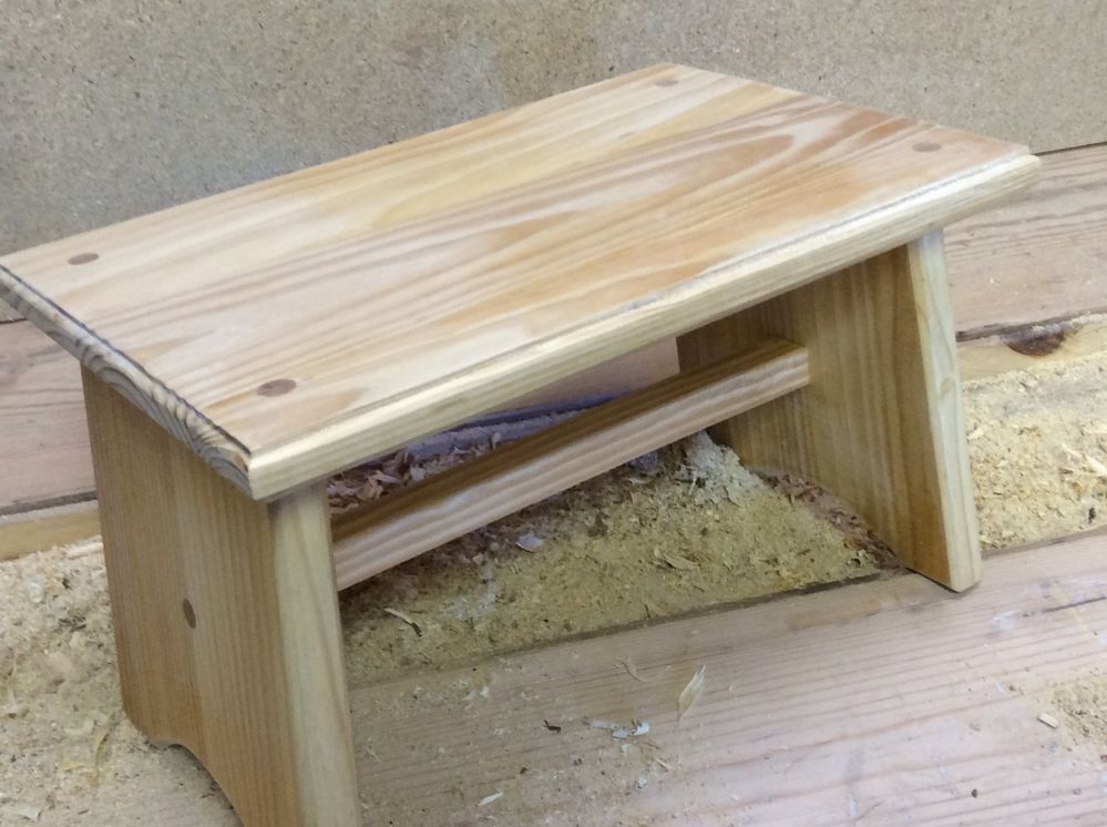 Stool ~ Foot 002.JPG