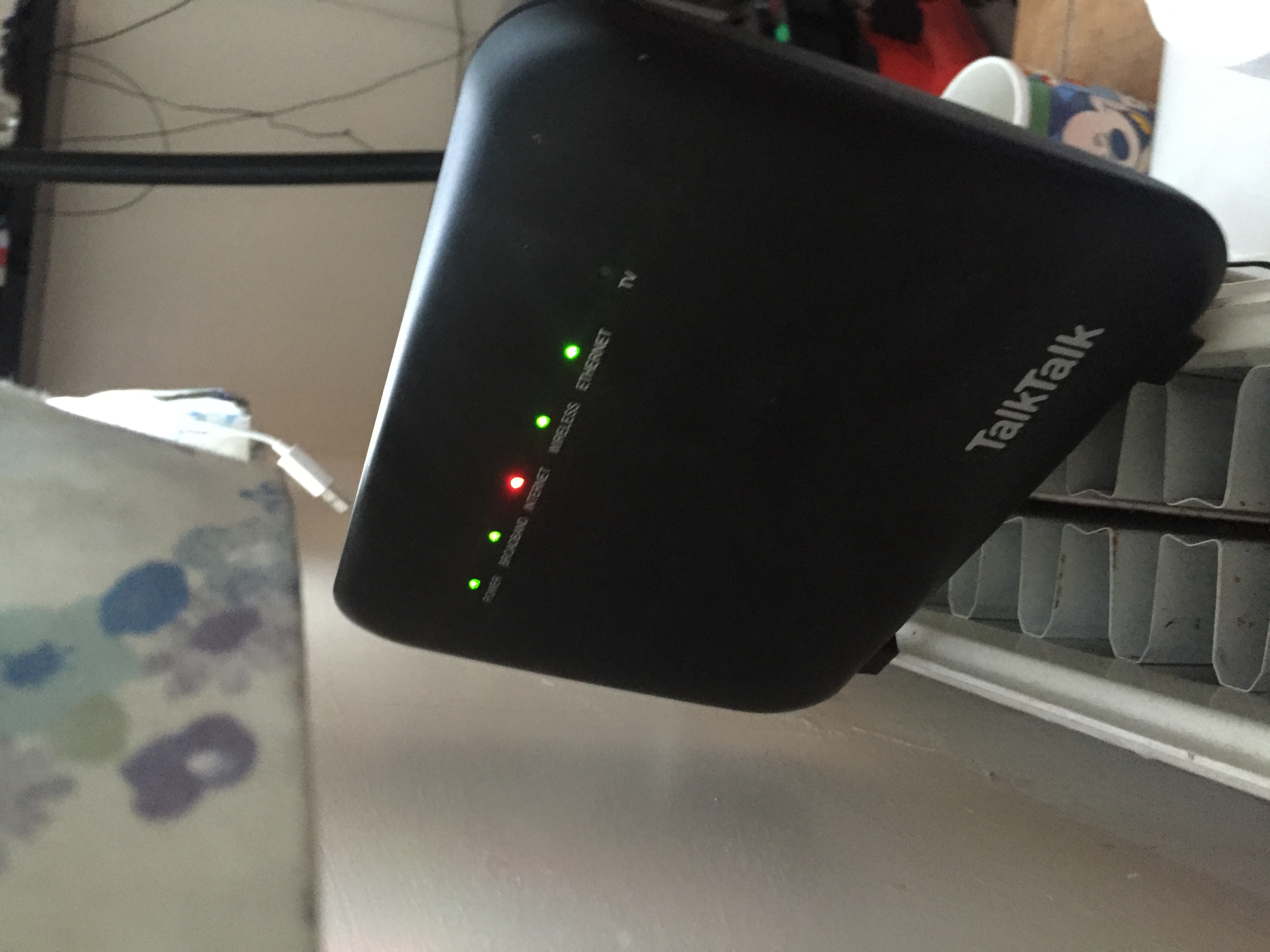 wifi router los red light blinking