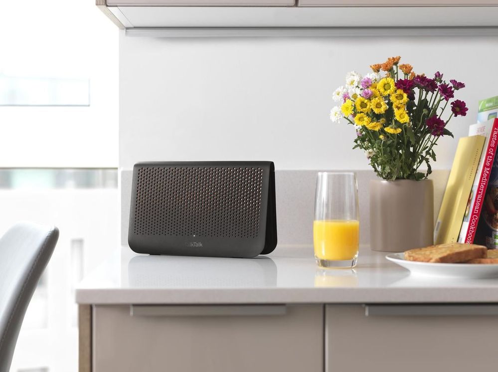 TTWFH06 Wi-Fi Hub Lifestyle Kitchen 1.jpg